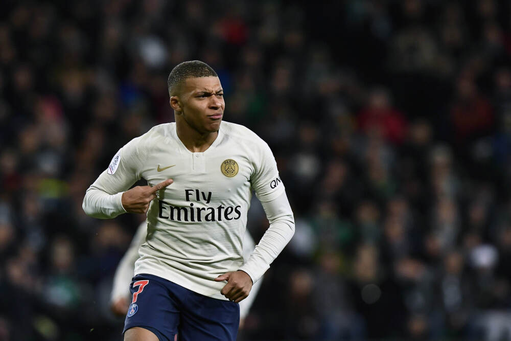 记者: 期待穆斯卡特有机会去欧洲闯荡挑战自己, 且看且珍惜